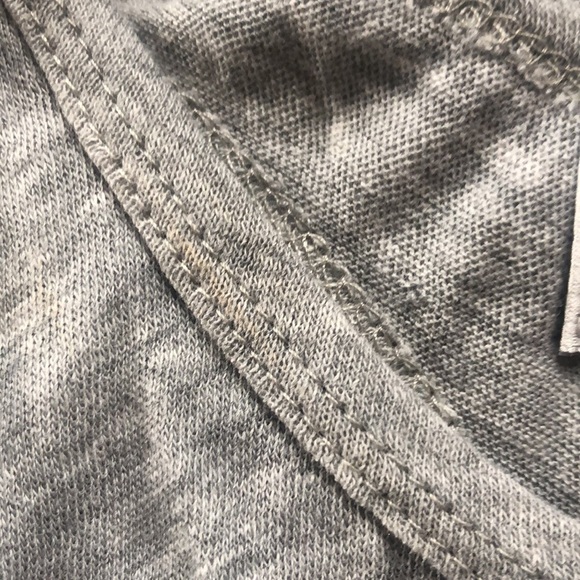 Wildfox Sail Swim Barefoot Get Lei’d Gray Black Trapeze Tank Top - Picture 7 of 9